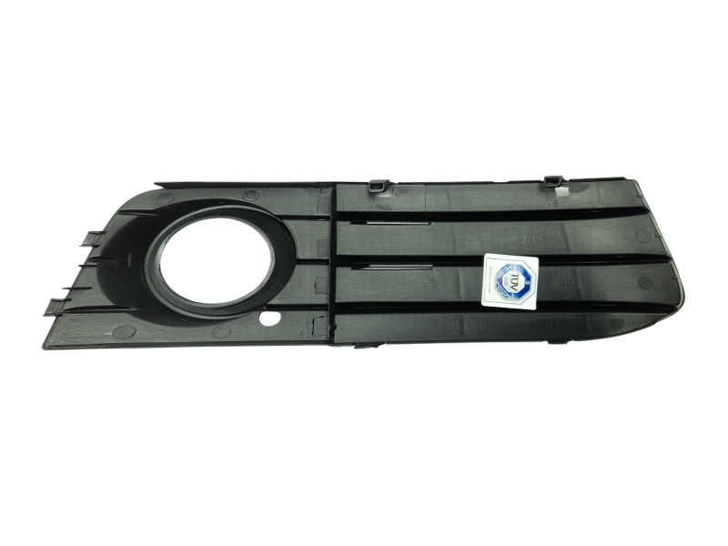 Recambio de rejilla paragolpes izquierda para audi a4 ber. (b8) referencia OEM IAM  8K0807681C01C 107022419/203116I/AD0242134