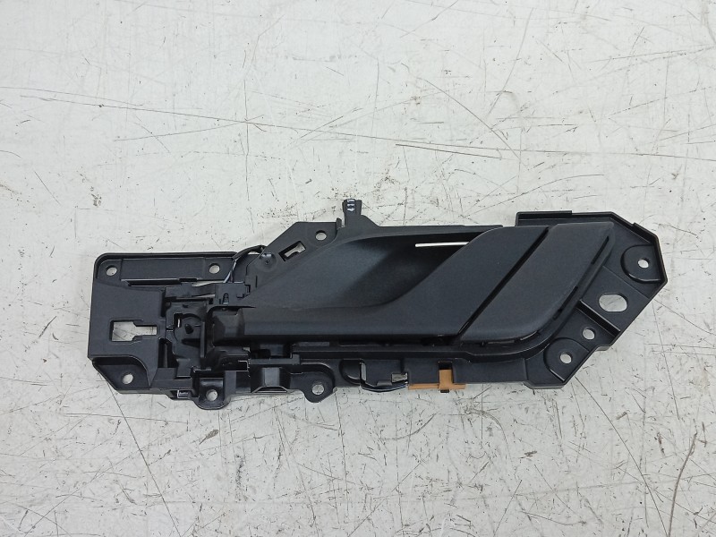 Recambio de maneta interior trasera izquierda para porsche taycan (y1a) 4s referencia OEM IAM  9J1837113B 