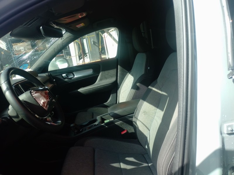 volvo xc40 (536) del año 2023