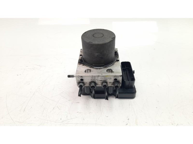 Recambio de abs para iveco daily furgón 2.3 diesel referencia OEM IAM 5802268475  
