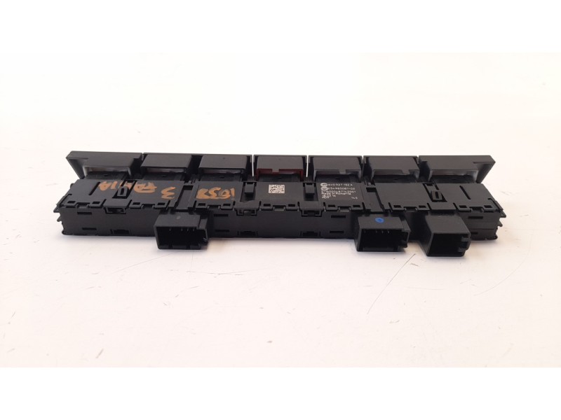 Recambio de warning para skoda fabia 1.2 tsi referencia OEM IAM 6V0927132A  