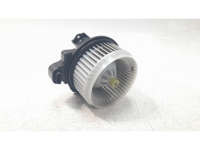 Recambio de ventilador calefaccion para toyota rav4 referencia OEM IAM 2727008105  