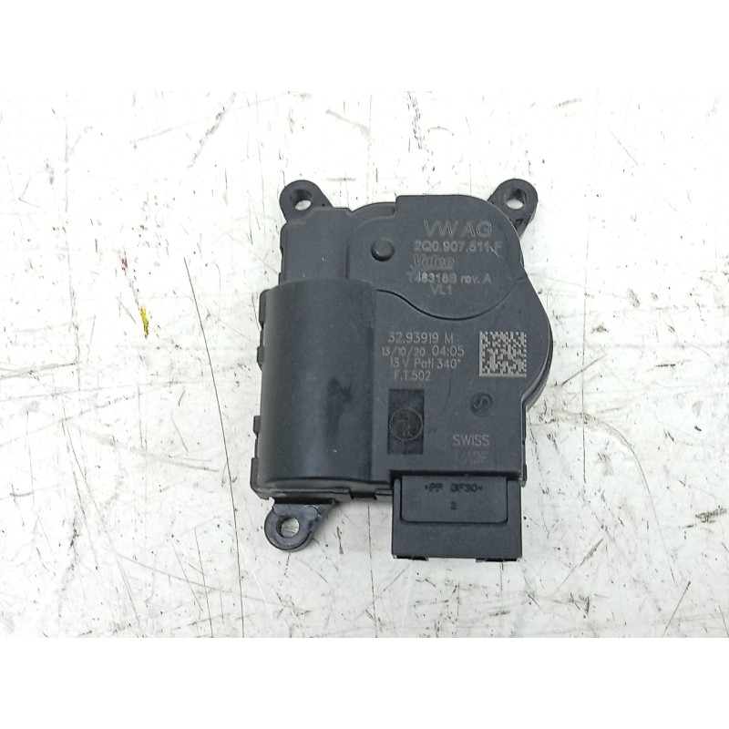 Recambio de motor trampilla calefaccion para volkswagen golf viii lim. (cd1) life referencia OEM IAM T48318B 2Q0907511F 370015/C