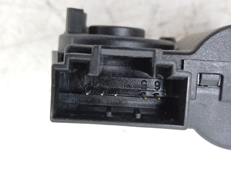 Recambio de motor trampilla calefaccion para volkswagen golf viii lim. (cd1) life referencia OEM IAM T48318B 2Q0907511F 370015/C