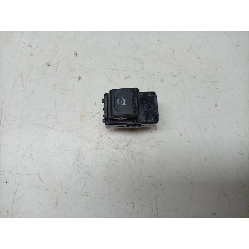 Recambio de mando elevalunas trasero izquierdo para renault captur ii (hf_) 1.0 tce 90 eco-g (hfm6) referencia OEM IAM  25421838