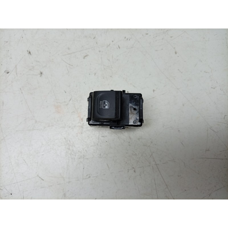Recambio de mando elevalunas trasero derecho para renault captur ii (hf_) 1.0 tce 90 eco-g (hfm6) referencia OEM IAM  254218388R