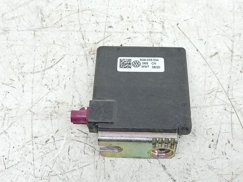 Recambio de amplificador de antena para volkswagen golf viii lim. (cd1) life referencia OEM IAM  3G9035534 