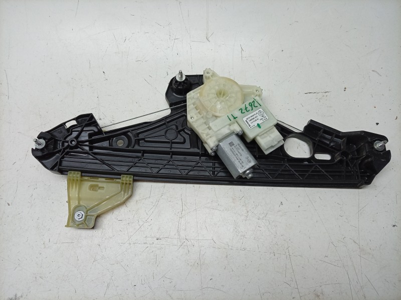 Recambio de elevalunas trasero izquierdo para renault captur ii (hf_) 1.0 tce 90 eco-g (hfm6) referencia OEM IAM  827216497R 