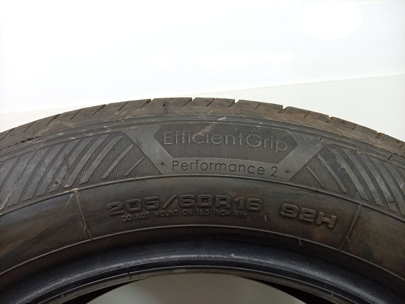 Recambio de neumatico para citroën c3 aircross ii (2r_, 2c_) 1.5 bluehdi 110 referencia OEM IAM  2056016 