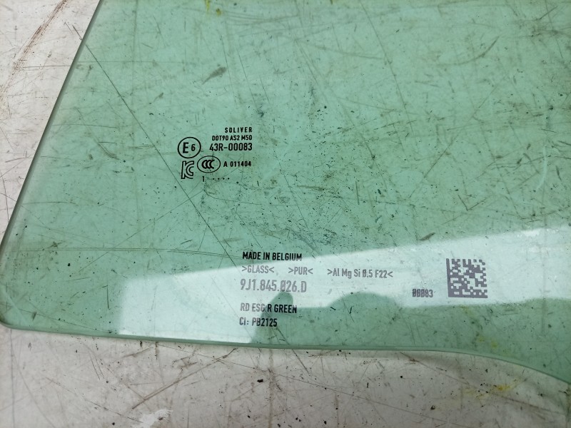 Recambio de luna trasera derecha para porsche taycan (y1a) 4s referencia OEM IAM  9J1845026D 