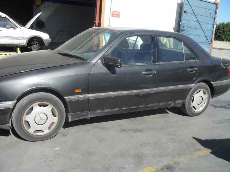 mercedes-benz clase c (w202) berlina del año 1994