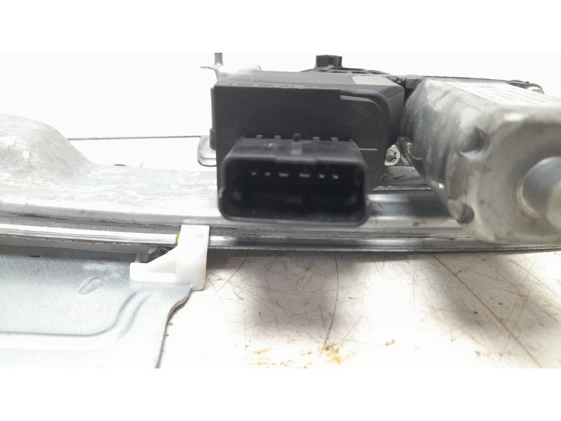 Recambio de elevalunas delantero derecho para citroen c3 shine referencia OEM IAM 9830478880  