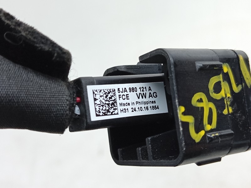 Recambio de camara vision trasera para skoda rapid spaceback (nh1) 1.4 tdi referencia OEM IAM  5JA980121A 