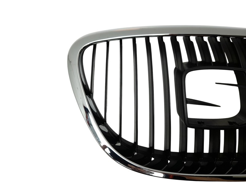 Recambio de rejilla delantera para seat leon (1p1) referencia OEM IAM  5P08536519B9 107212105/ST3202001
