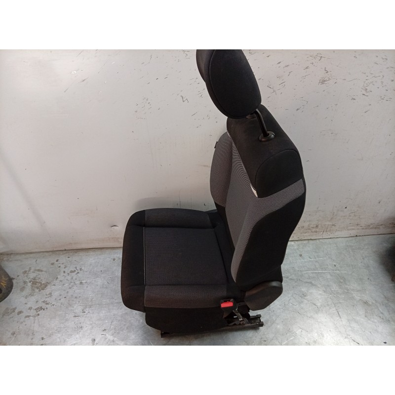 Recambio de asiento delantero derecho para citroën c3 aircross ii (2r_, 2c_) 1.5 bluehdi 110 referencia OEM IAM  9829023080 