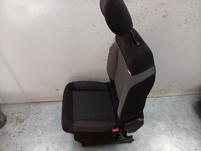 Recambio de asiento delantero derecho para citroën c3 aircross ii (2r_, 2c_) 1.5 bluehdi 110 referencia OEM IAM  9829023080 