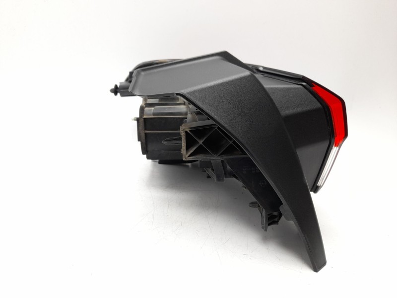 Recambio de piloto trasero derecho para opel corsa f (p2jo) 1.2 (68) referencia OEM IAM  9829317280 103F16720770/16531522/232050