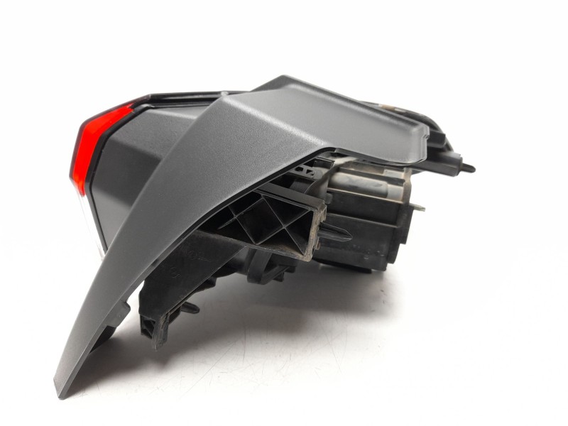 Recambio de piloto trasero izquierdo para opel corsa f (p2jo) 1.2 (68) referencia OEM IAM  9829317380 103F16720771/16531521/2320