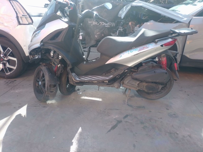 piaggio mp3 del año 2024
