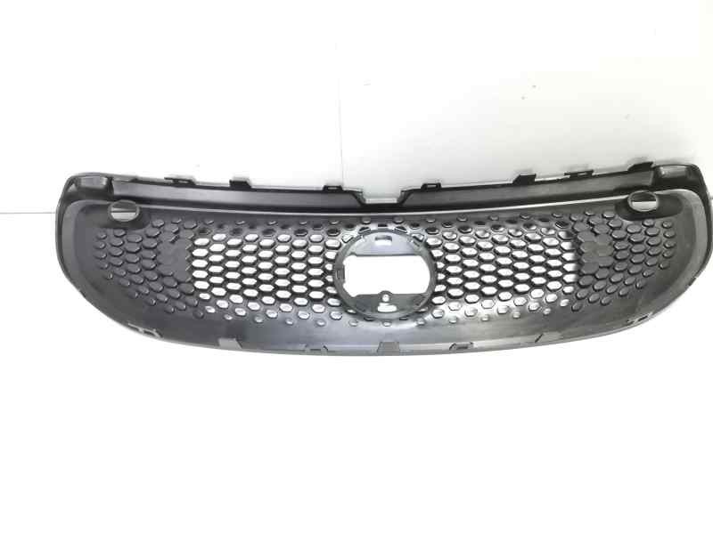 Recambio de rejilla delantera para smart fortwo coupe referencia OEM IAM 4538800723  ME3082001