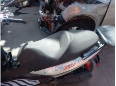 Recambio de asiento para piaggio mp3 mp3 300 hpe (td2, ta2) referencia OEM IAM   