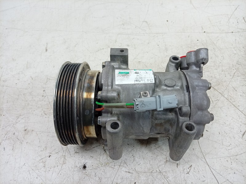 Recambio de compresor aire acondicionado para renault clio iii (br0/1, cr0/1) 1.5 dci (br17, cr17) referencia OEM IAM  820065125