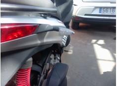 Recambio de piloto trasero derecho para piaggio mp3 mp3 300 hpe (td2, ta2) referencia OEM IAM   