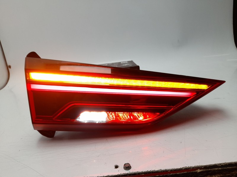 Recambio de piloto trasero izquierdo interior para audi q3 sportback (f3n) 35 tdi referencia OEM IAM  83A945093C 