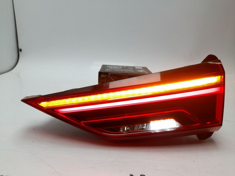 Recambio de piloto trasero derecho interior para audi q3 sportback (f3n) 35 tdi referencia OEM IAM  83A945094C 
