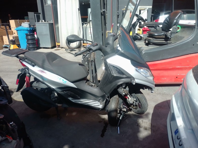 piaggio mp3 del año 2024