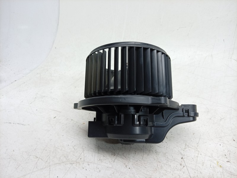 Recambio de ventilador calefaccion para hyundai kona (os, ose, osi) 1.6 gdi hybrid referencia OEM IAM 013011501U 97113Q5AA0 