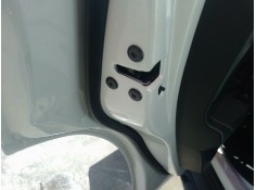 CERRADURA PUERTA TRASERA IZQUIERDA 