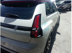 Recambio de piloto trasero derecho para renault 5 e-tech 150 referencia OEM IAM   