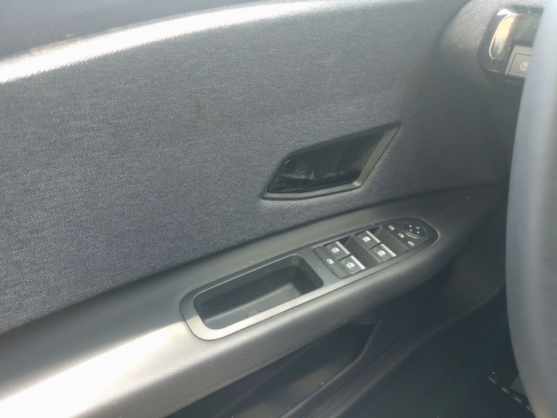 Recambio de mando elevalunas delantero izquierdo para renault 5 e-tech 150 referencia OEM IAM   