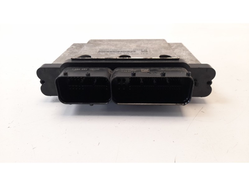 Recambio de centralita motor uce para skoda fabia 1.2 tsi referencia OEM IAM 04E907309AF 0261S09531 