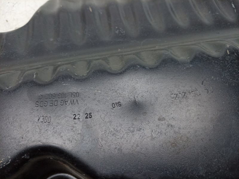Recambio de carter para audi q3 sportback (f3n) 35 tdi referencia OEM IAM  05L103602G 