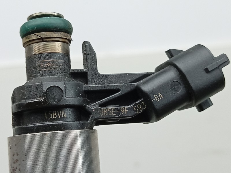 Recambio de inyector para land rover range rover evoque (l538) 2.0 4x4 referencia OEM IAM 0261500147 BB5E9F593BA 