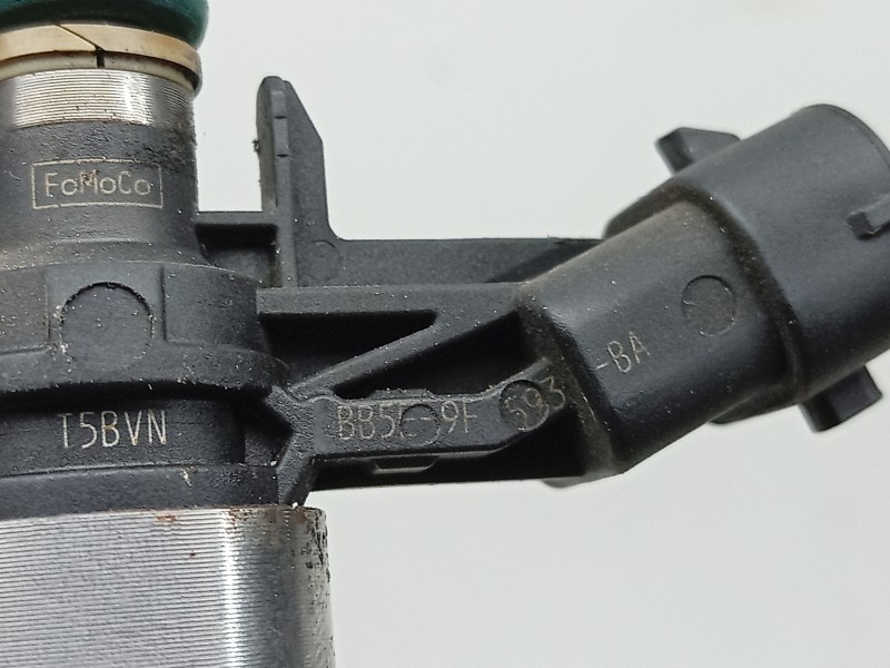 Recambio de inyector para land rover range rover evoque (l538) 2.0 4x4 referencia OEM IAM 0261500147 BB5E9F593BA 