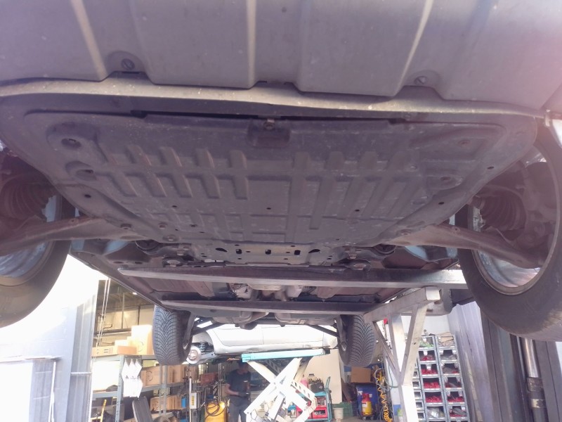 Recambio de cubrecarter para land rover range rover evoque (l538) 2.0 d referencia OEM IAM   