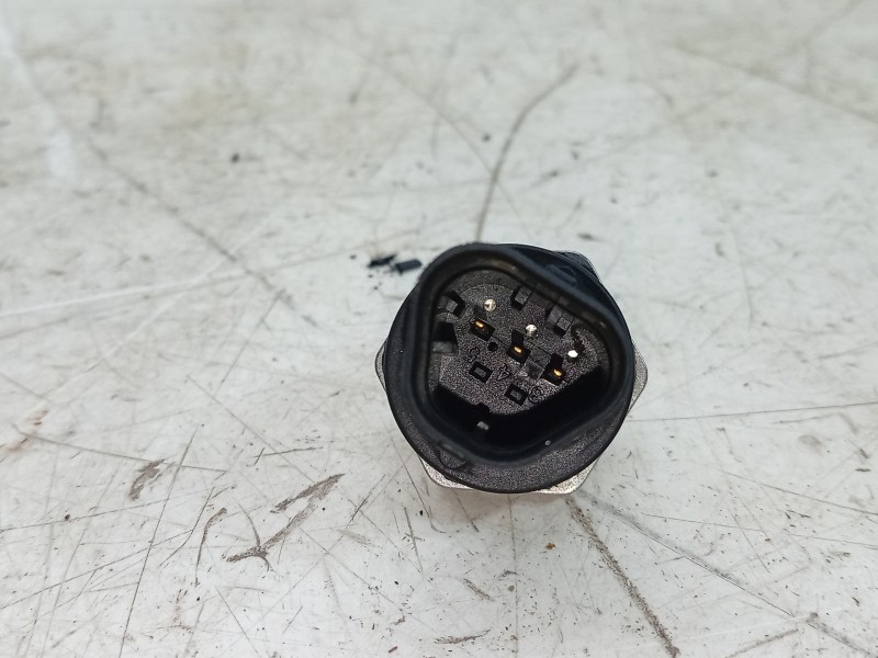 Recambio de sensor de presión del combustible para land rover range rover evoque (l538) 2.0 4x4 referencia OEM IAM 0261545064 AC
