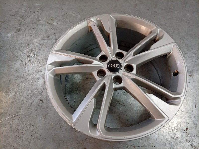 Recambio de llanta para audi q3 sportback (f3n) 35 tdi referencia OEM IAM  83A601025M 