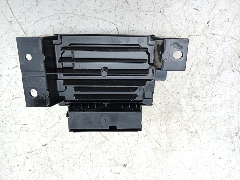 Recambio de modulo electronico para renault arkana i (lcm_, ldn_) 1.3 tce 140 (ldn0) referencia OEM IAM  293A03826R 