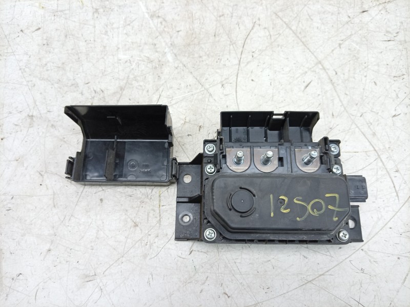Recambio de modulo electronico para renault arkana i (lcm_, ldn_) 1.3 tce 140 (ldn0) referencia OEM IAM  293A03826R 