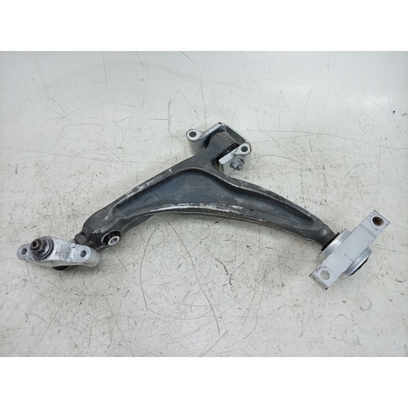 Recambio de brazo suspension inferior delantero derecho para volvo v60 ii cross country (227) d4 awd referencia OEM IAM  3229815