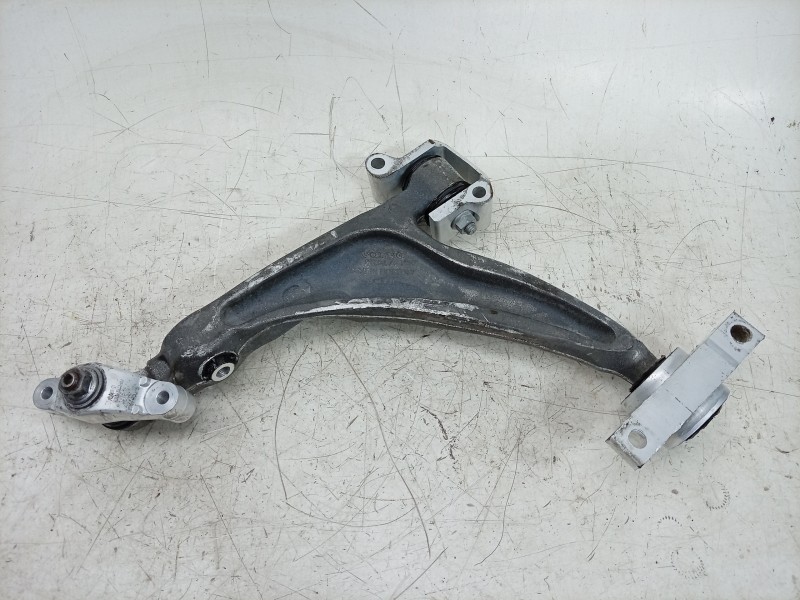 Recambio de brazo suspension inferior delantero derecho para volvo v60 ii cross country (227) d4 awd referencia OEM IAM  3229815