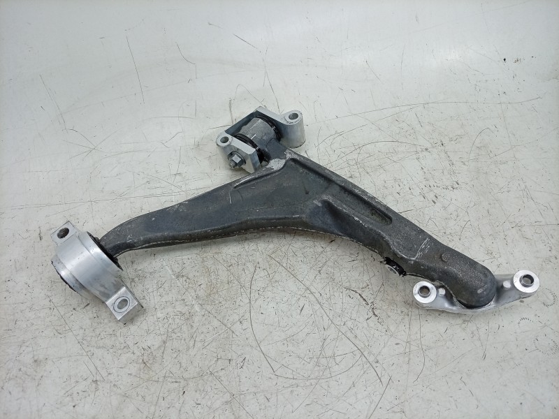 Recambio de brazo suspension inferior delantero derecho para volvo v60 ii cross country (227) d4 awd referencia OEM IAM  3229815