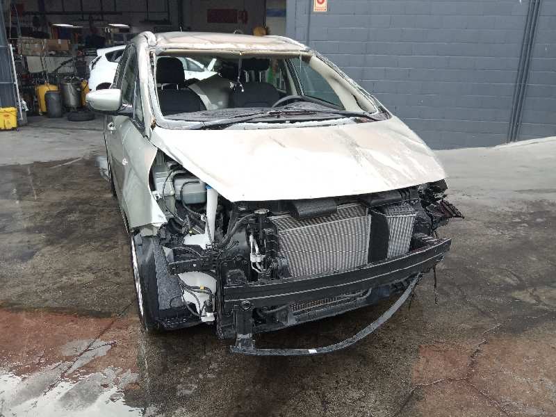 kia carens ( ) del año 2017