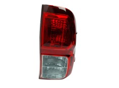 Recambio de piloto trasero derecho para toyota hilux (kun) referencia OEM IAM  815600K270 108909350/16908612/3750532/TY8224053 2