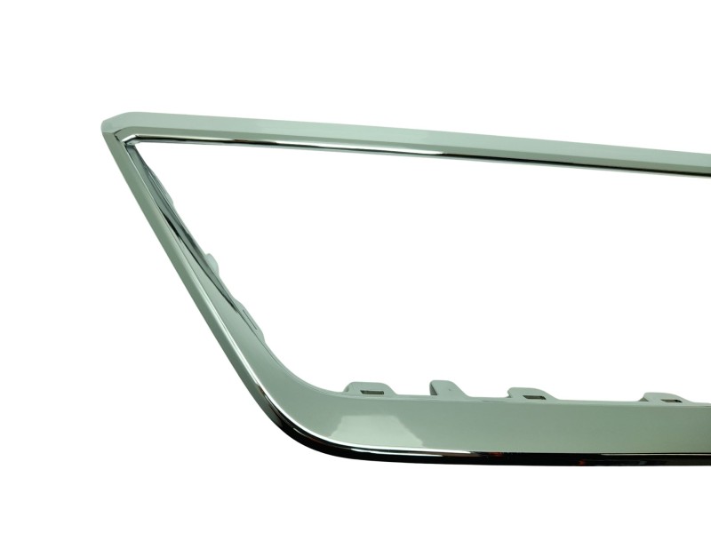 Recambio de molduras delanteras para seat ibiza (kj1) referencia OEM IAM  6F0854643B2ZZ 107213716/901158G/1576375