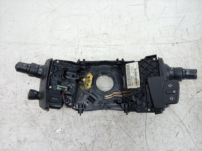 Recambio de mando multifuncion para renault scénic ii (jm0/1_) 1.9 dci (jm14) referencia OEM IAM  8200127728 